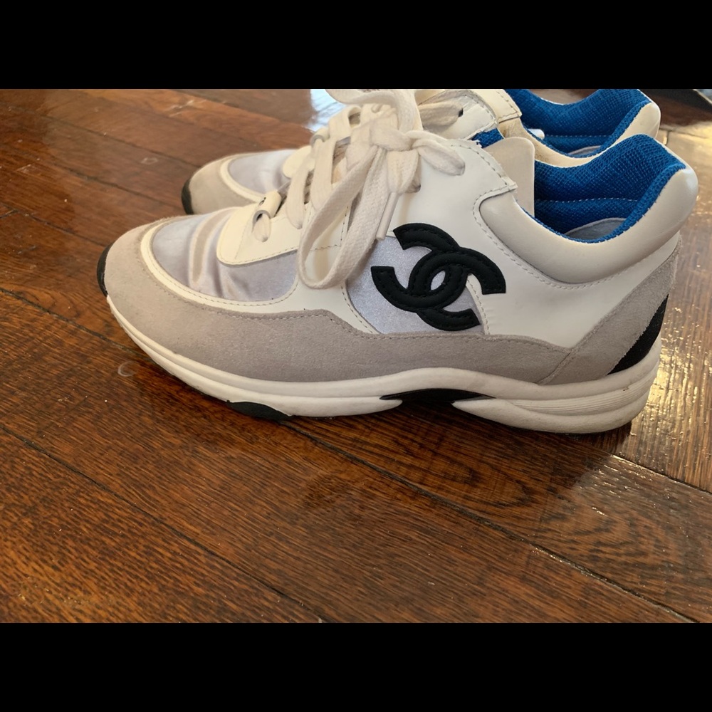 Sneakers